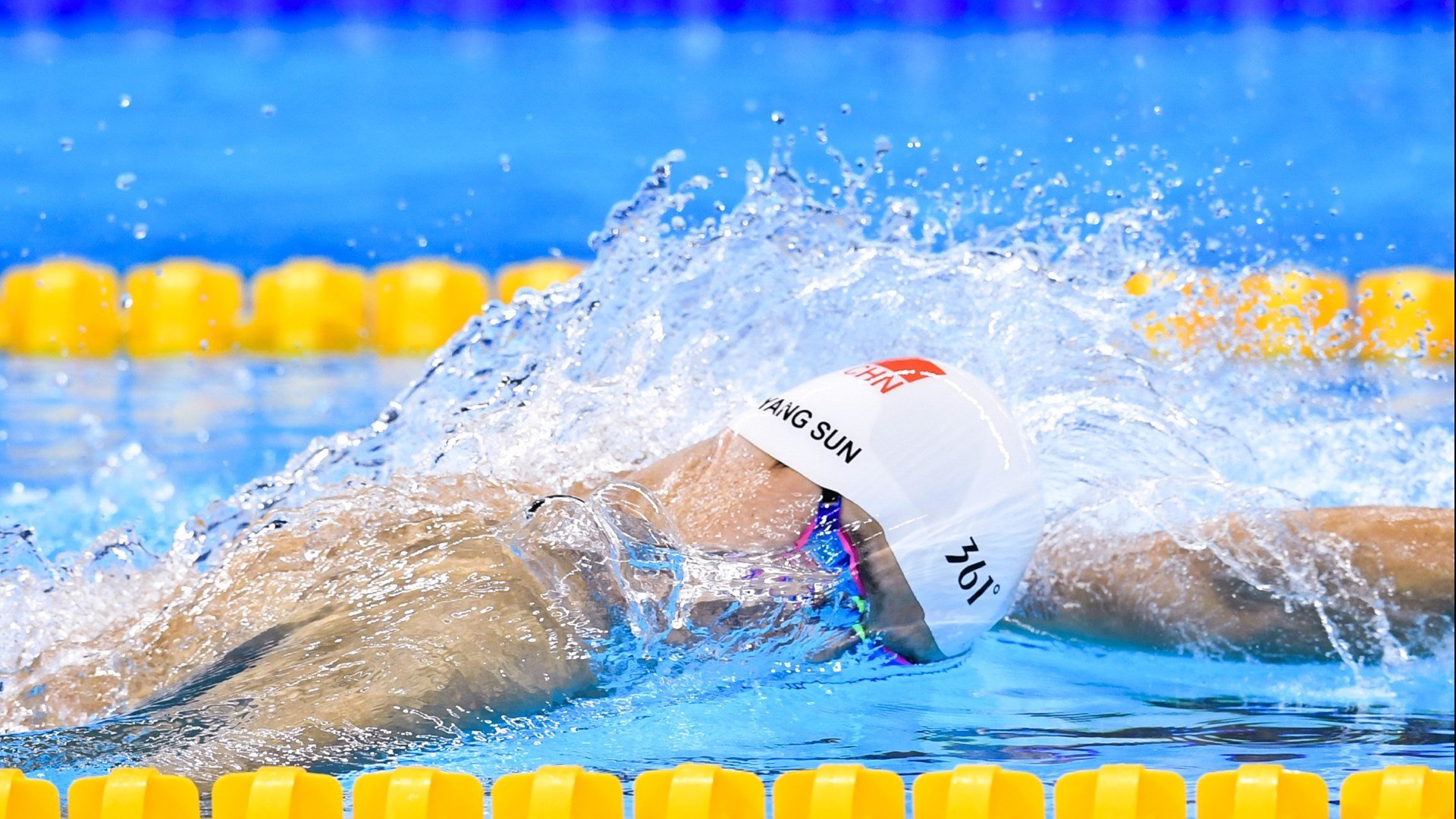 乔治谈战术多样性对季后赛走得更远有帮助，乔治的防守有多好